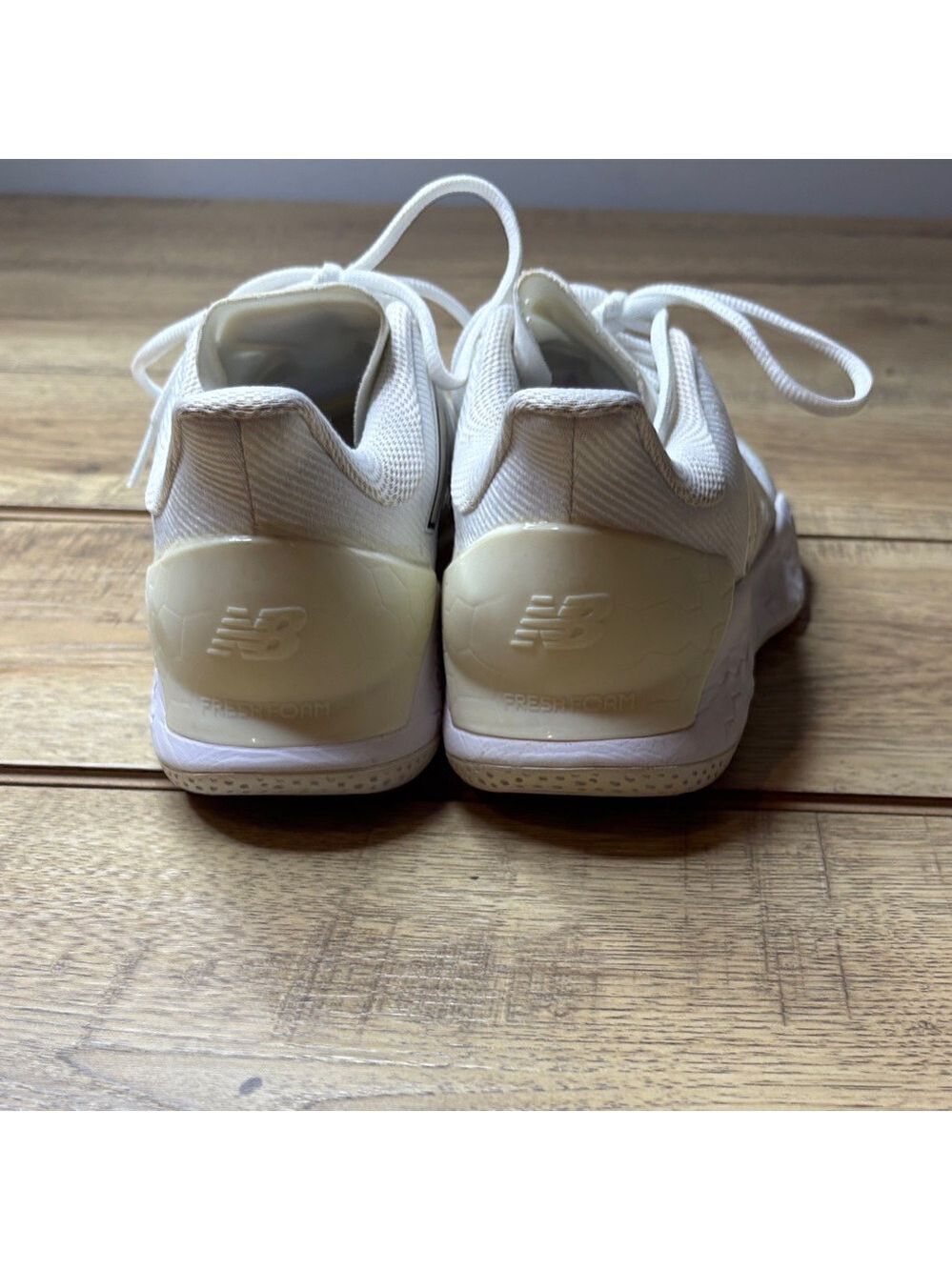 Women’s New Balance Fresh Foam Lav V2 Size 8.5 - Picture 2 of 8